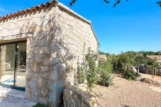 Villa in Sainte-Lucie de Porto-Vecchio - Bergeries individuelles avec piscine