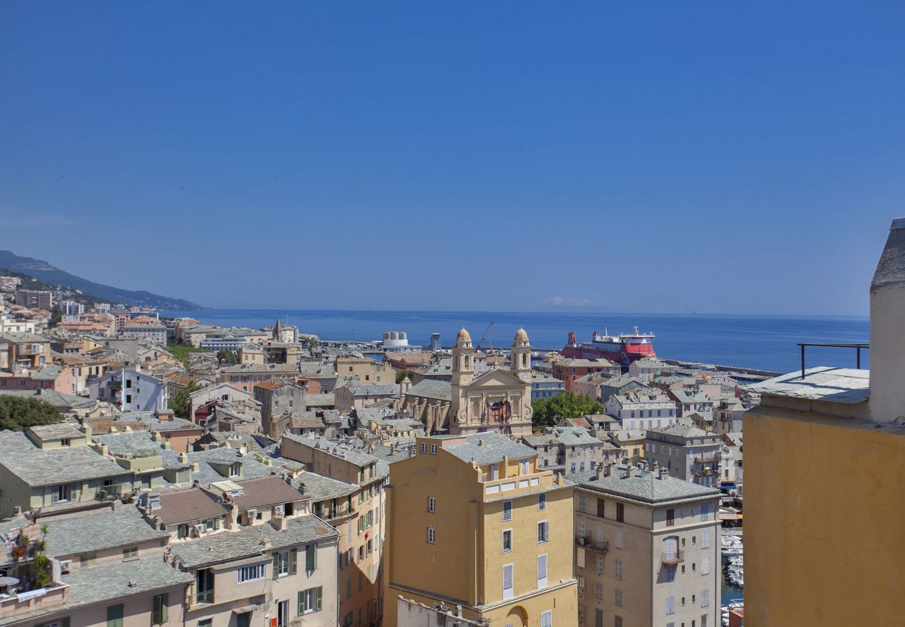 Ferienwohnung in Bastia - Appartement de standing avec rooftop de 35m2