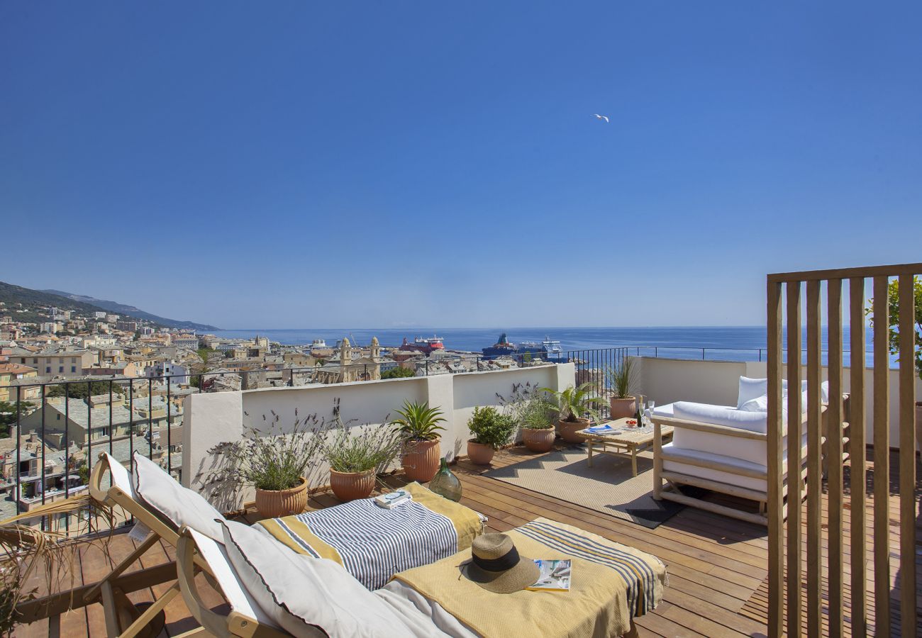 Ferienwohnung in Bastia - Appartement de standing avec rooftop de 35m2