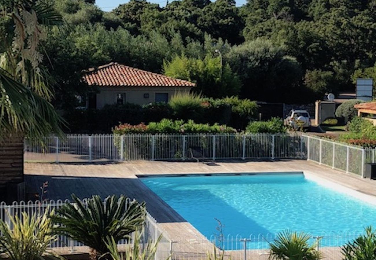 Apartamento en Sainte-Lucie de Porto-Vecchio - Appartement Le Pinarello